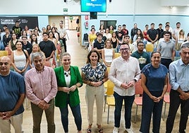 Presentación de las nuevas alumnas y alumnos en prácticas.