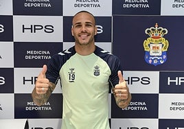 Sandro Ramírez, jugador UD Las Palmas durante el reconocimiento en HPS.