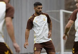 Álex Suárez, durante el entrenamiento de este viernes en Barranco Seco.