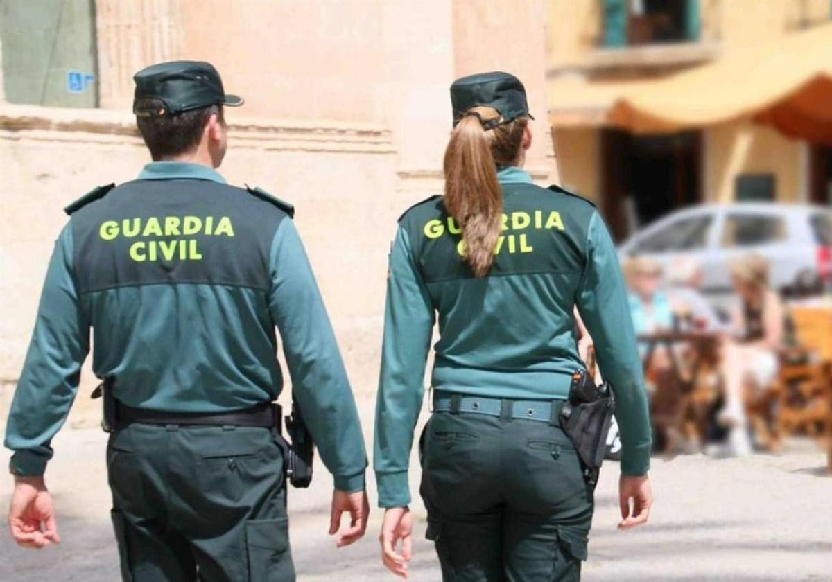 Imagen de archivo de agentes de la Guardia Civil.