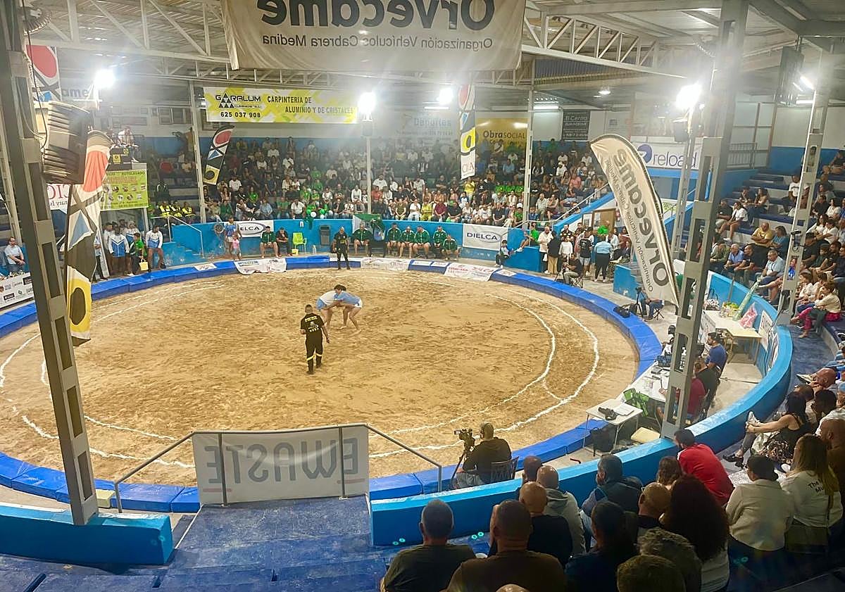 Imagen principal - El Santa Rita, campeón del Torneo Dielca de Primera Categoría