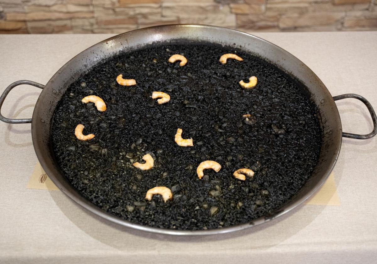 Imagen principal - El Restaurante Hermanos Rogelio celebra sus ya tradicionales Jornadas Gastronómicas de los Arroces del 10 al 26 de julio