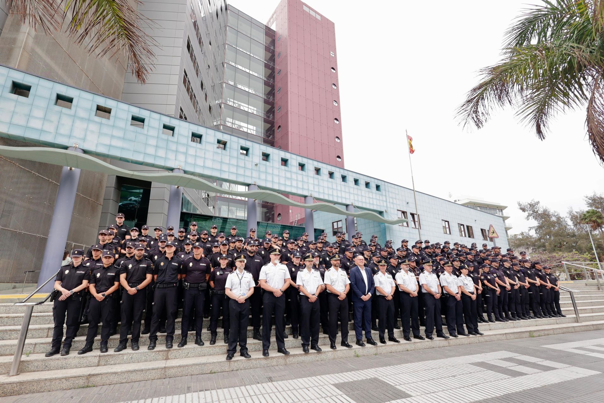 201 agentes de la Policía Nacional en prácticas para reforzar la seguridad en verano en Canarias