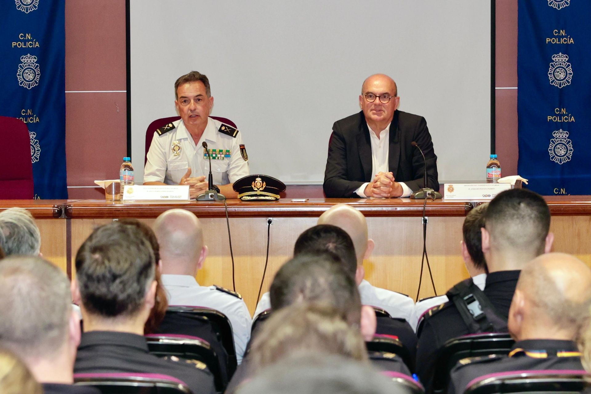 201 agentes de la Policía Nacional en prácticas para reforzar la seguridad en verano en Canarias