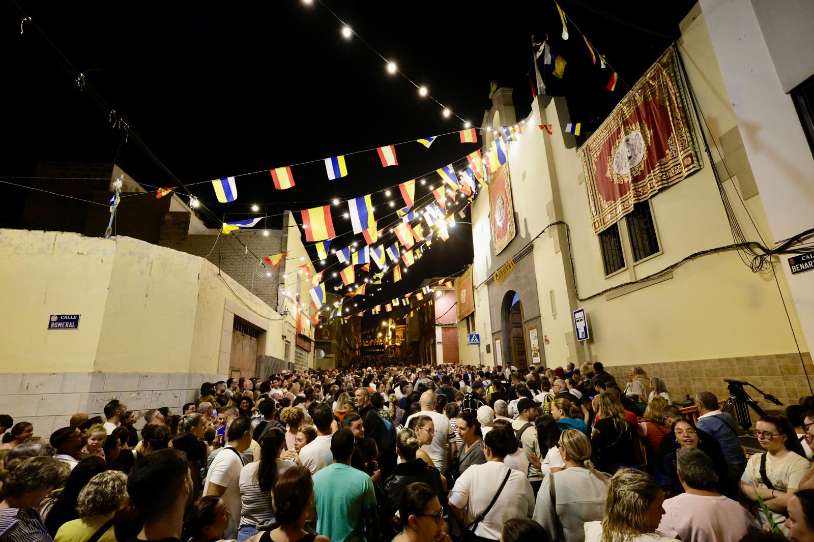 La Isleta se rinde con fervor y devoción a su Virgen del Carmen