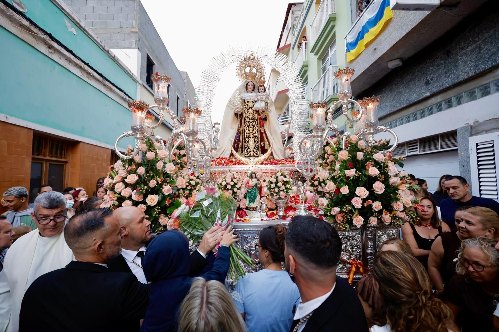 La Isleta se rinde con fervor y devoción a su Virgen del Carmen
