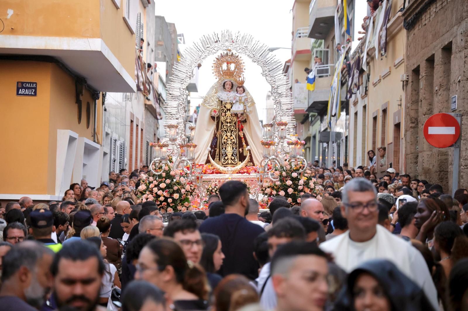 La Isleta se rinde con fervor y devoción a su Virgen del Carmen