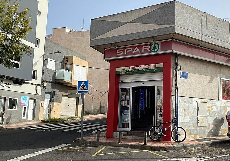 Imagen del supermercado donde se produjo el apuñalamiento y el robo.