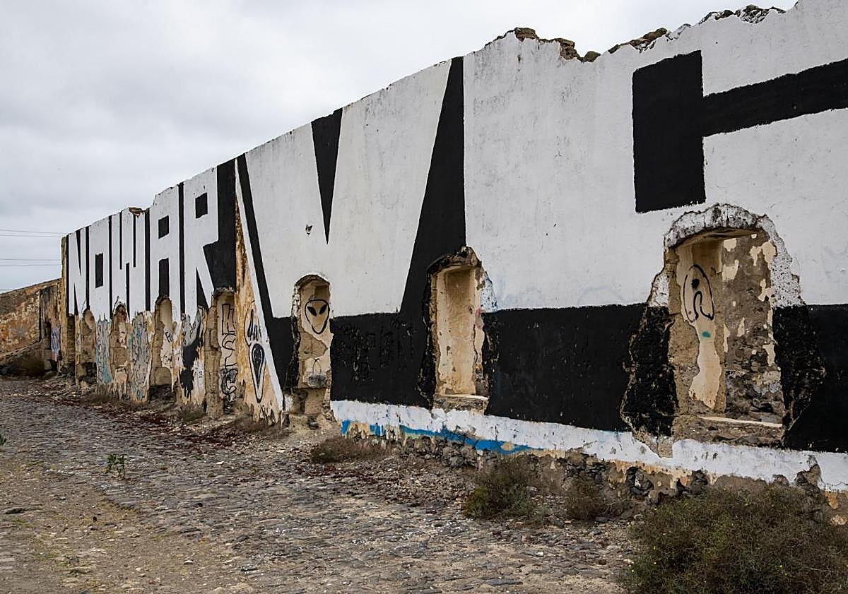 Imagen principal - Batería de San Juan: desolación y promesas incumplidas