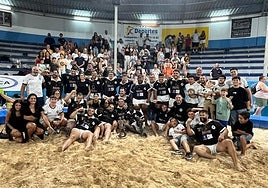 Celebración del Castro Morales en la noche de este viernes tras su nuevo título.