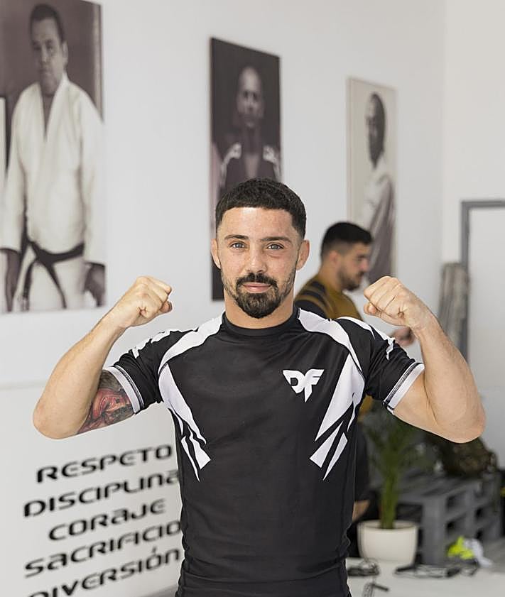 Imagen secundaria 2 - Adrián Naranjo, a los ojos de todo el mundo en el Marbella Starlite