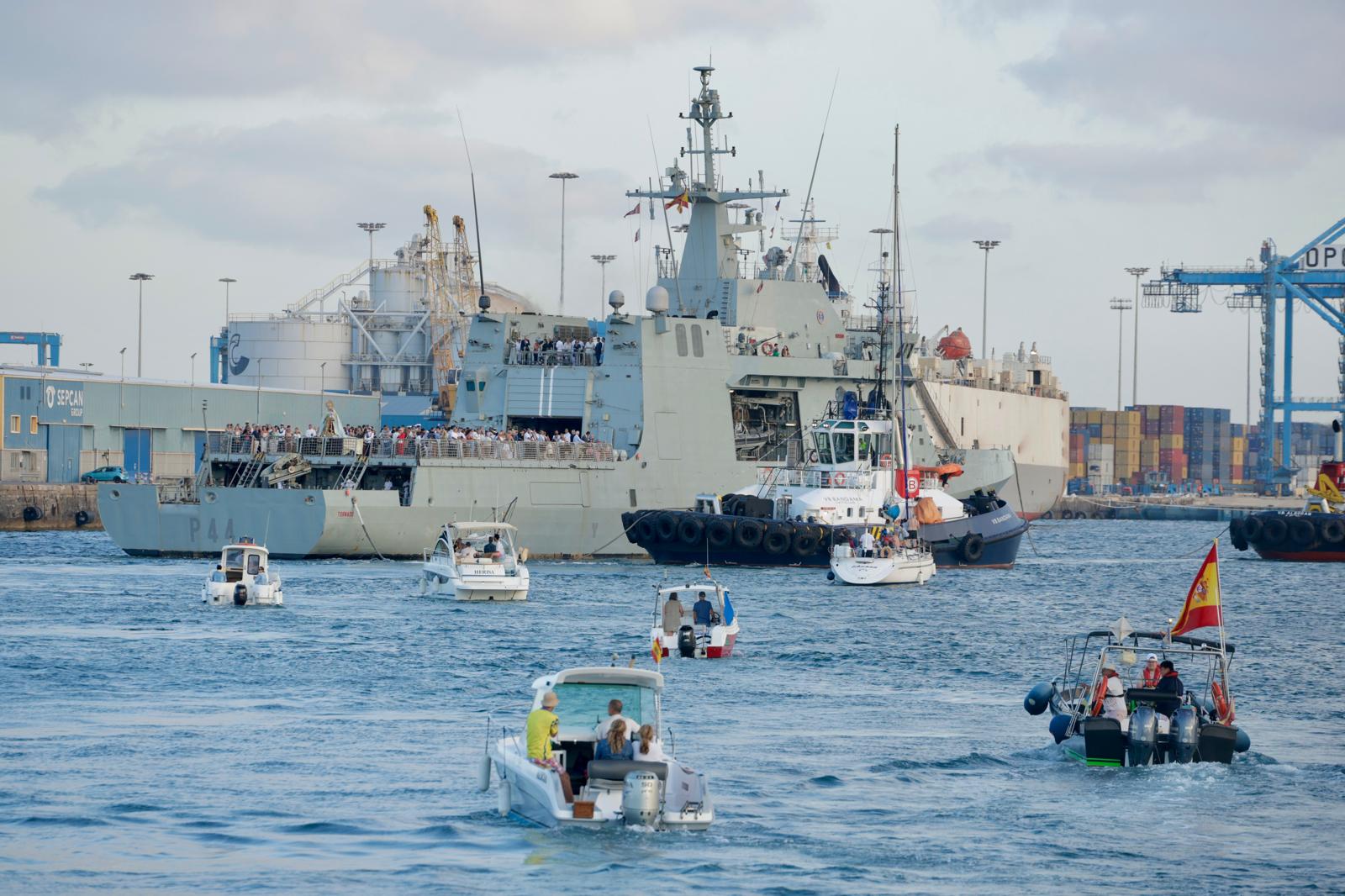 La Isleta se vuelca con la procesión marítima de la Virgen del Carmen