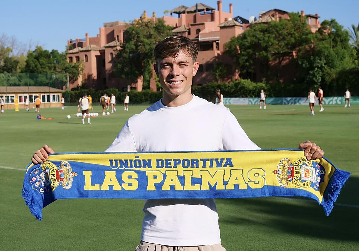 Sigue la lluvia de fichajes en la UD Las Palmas: Amatucci llega cedido