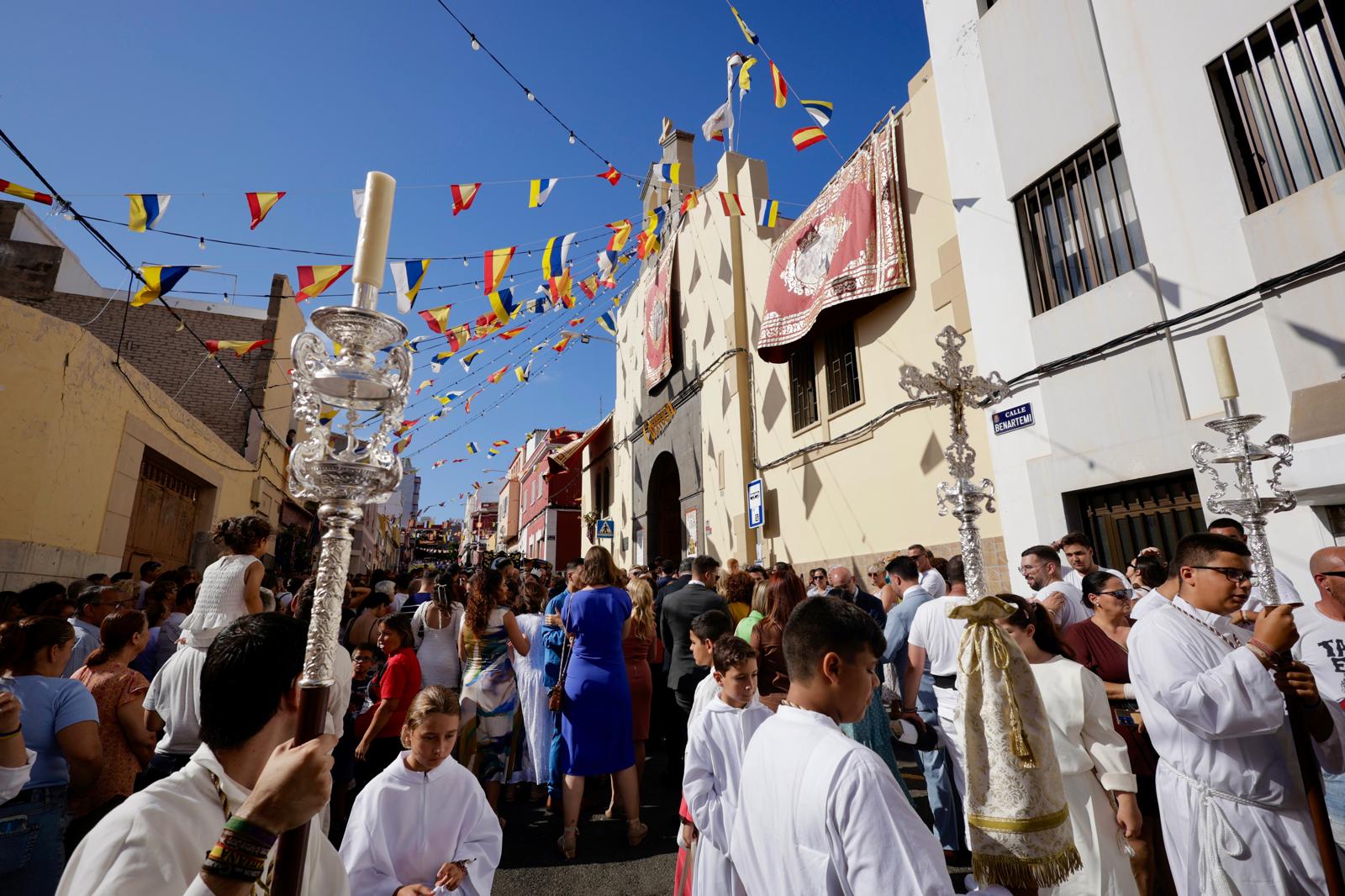 La Isleta se vuelca con la procesión marítima de la Virgen del Carmen