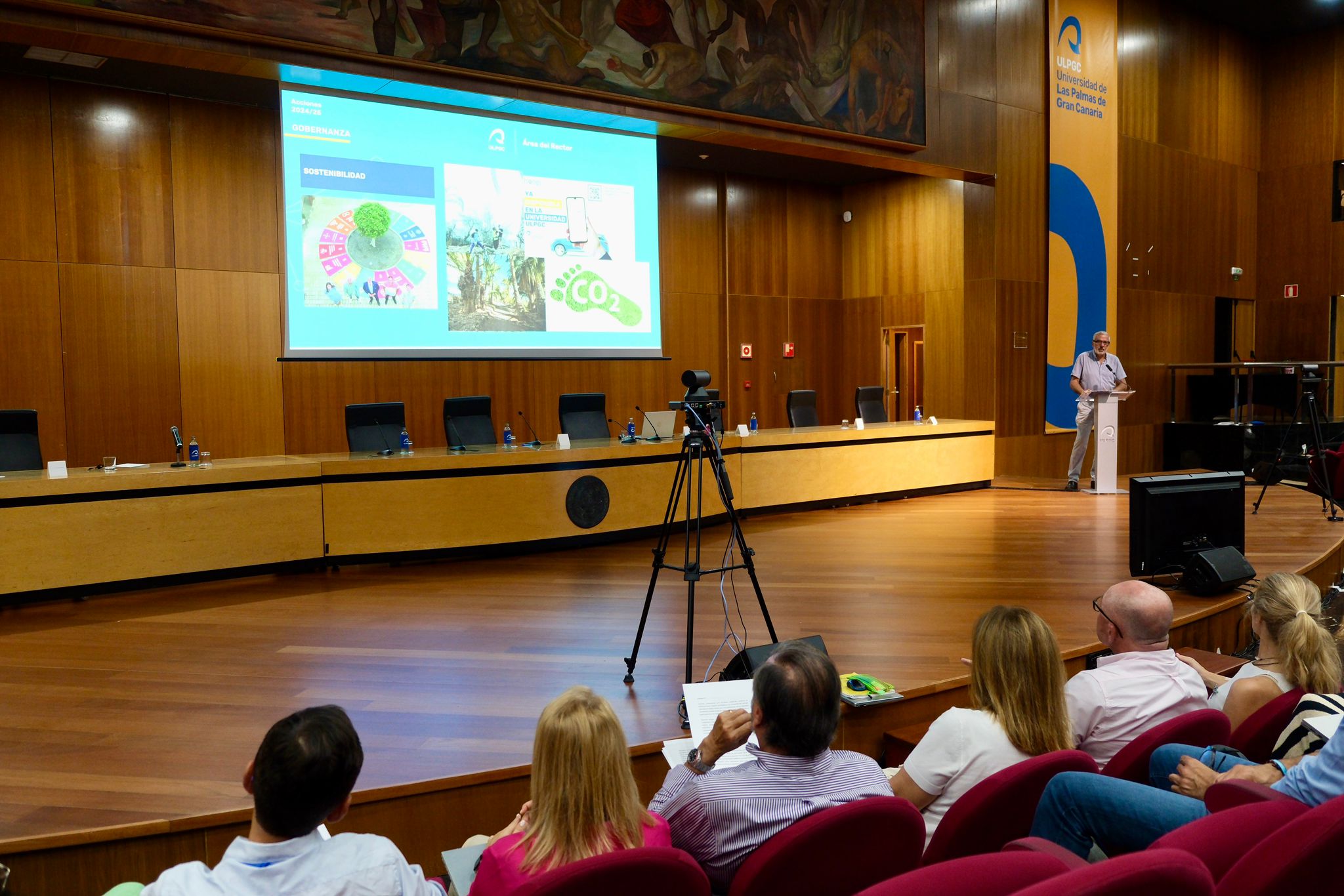 Sesión del Claustro de la ULPGC este martes.