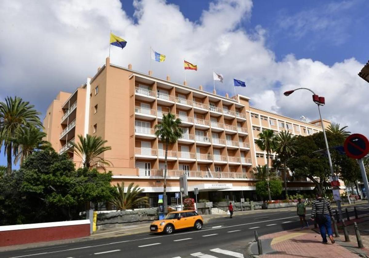 Imagen de archivo de las Oficinas Municipales de León y Castillo.