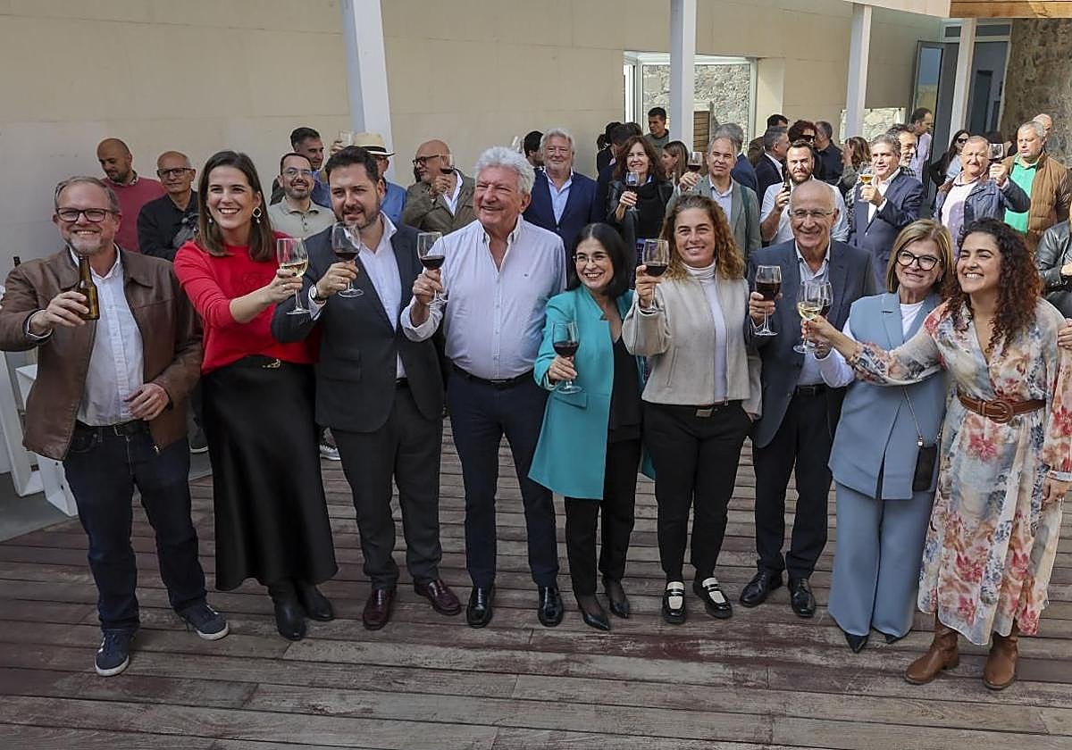 Imagen del brindis navideño del pacto de gobierno el pasado mes de diciembre.