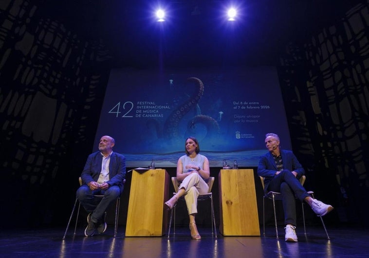 Jorge Perdigón, Migdalia Machín y Horacio Umpiérrez, en la rueda de prensa de este lunes.