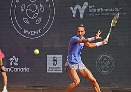 Arantxa Rus avanza en el torneo internacional en Gran Canaria.
