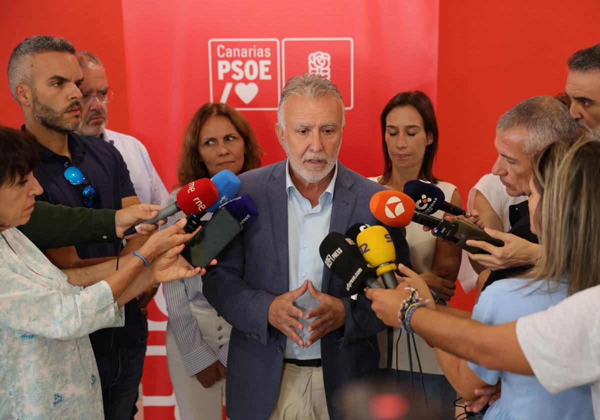 El ministro de Política Territorial y secretario general del PSOE en Canarias, Ángel Víctor Torres, hoy en la capital grancanaria.