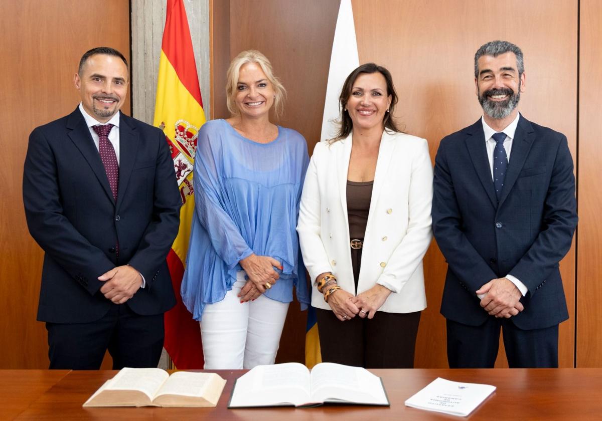 De izquierda a derecha, Adasat Goya, Esther Monzón, Diana Morá y Rafael Martín.