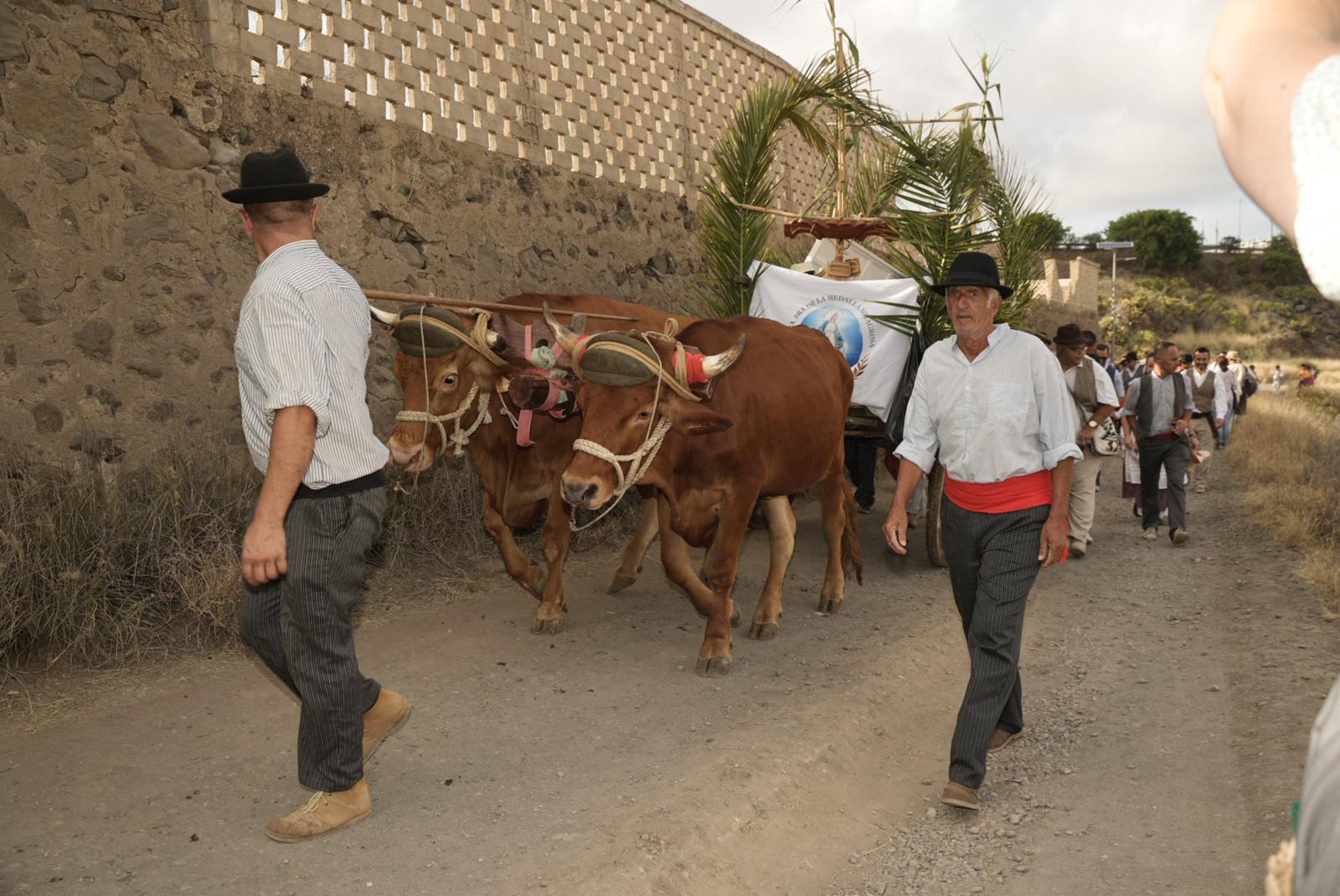 Carretes y romeros por el Camino Viejo de San Lorenzo