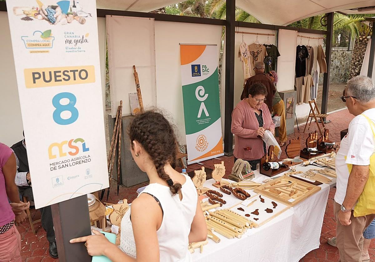 Mercado agrícola y muestra de artesanía Tasate con motivo de las fiestas de San Lorenzo
