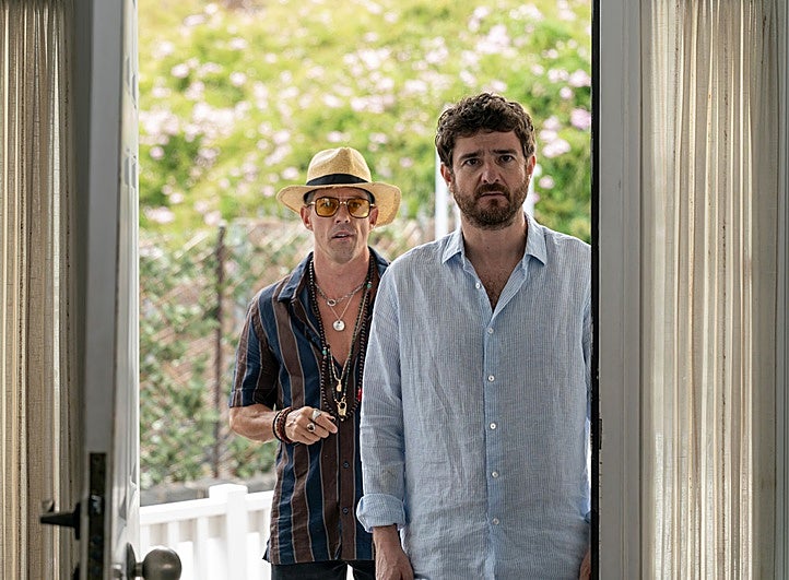 Los actores Adrián Lastra (izquierda) y Gorka Otxoa (derecha) durante el rodaje de la película 'Ni contigo ni sin mí', rodada íntegramente en Tenerife.