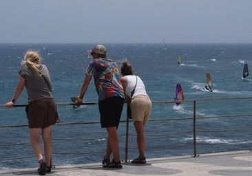 Varias noches tórridas e infernales por la subida de las mínimas en Canarias