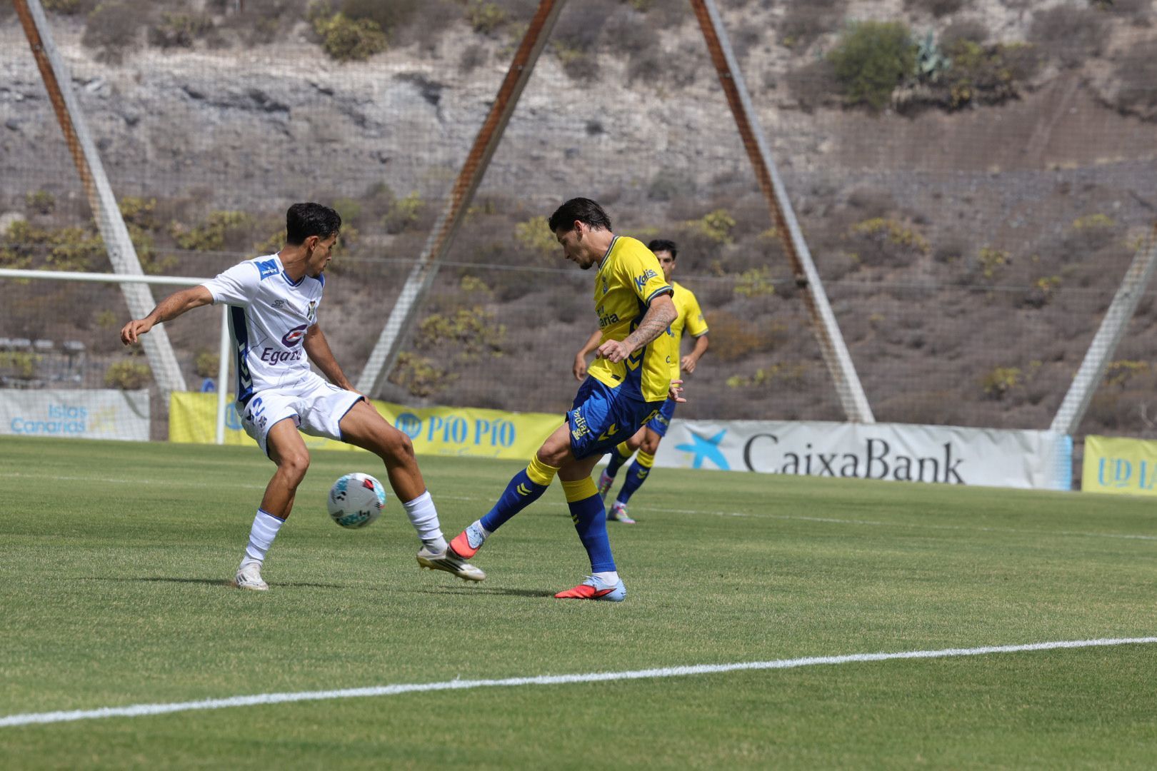 Pasión y rivalidad en el derbi canario: UD Las Palmas - CD Tenerife