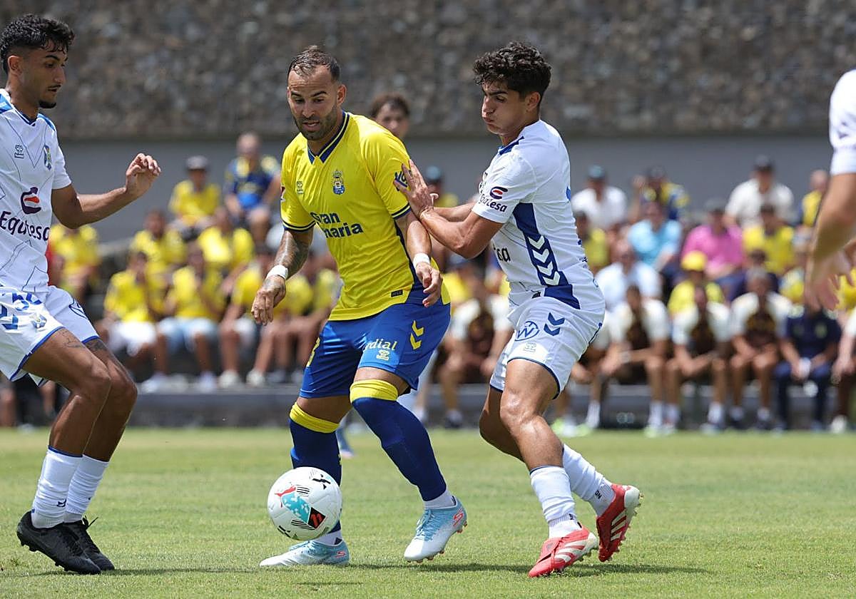 Jesé tuvo sus primeros minutos en esta pretemporada en el derbi disputado en Barranco Seco.