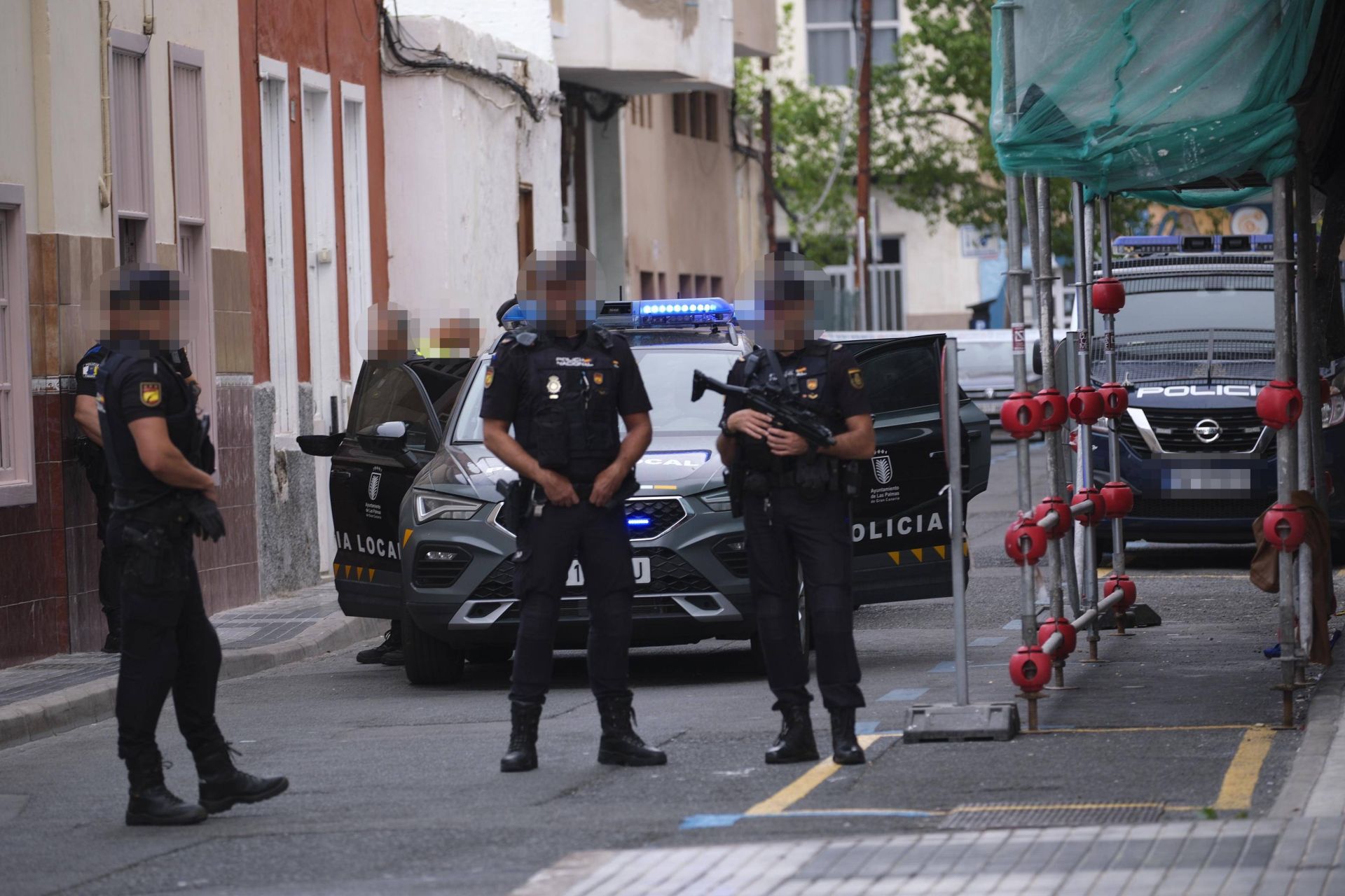 Así fue el registro antidrogas en la calle Molino de Viento