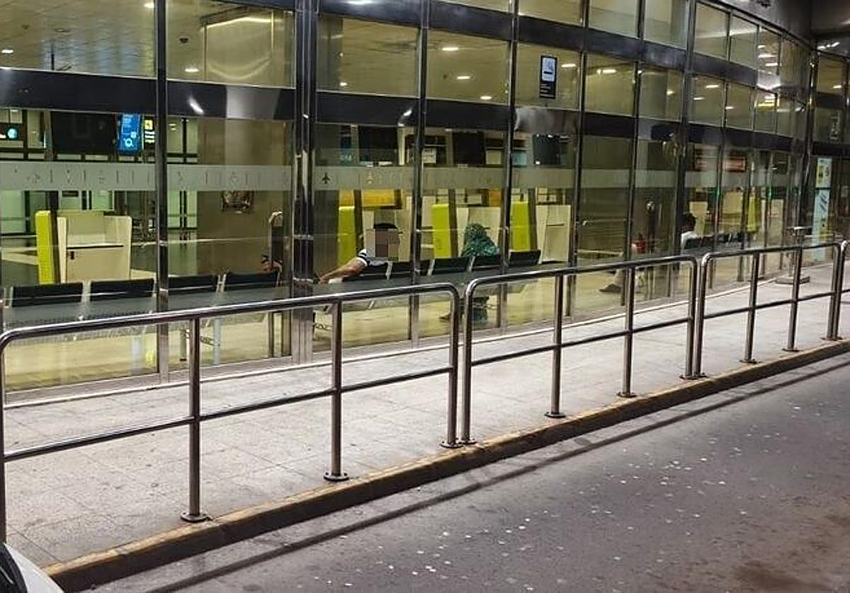 Aeropuerto de Gran Canaria durante la madrugada, días atrás,