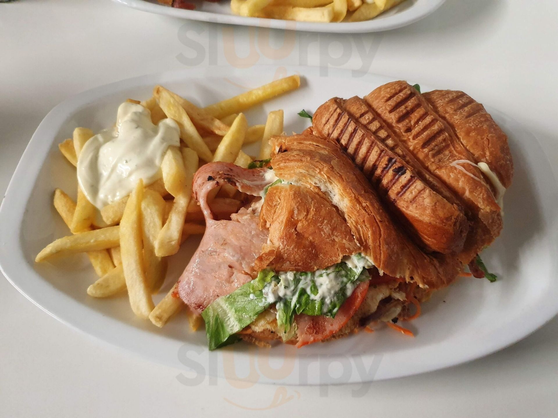 Sandwich variado de El Cubillo.