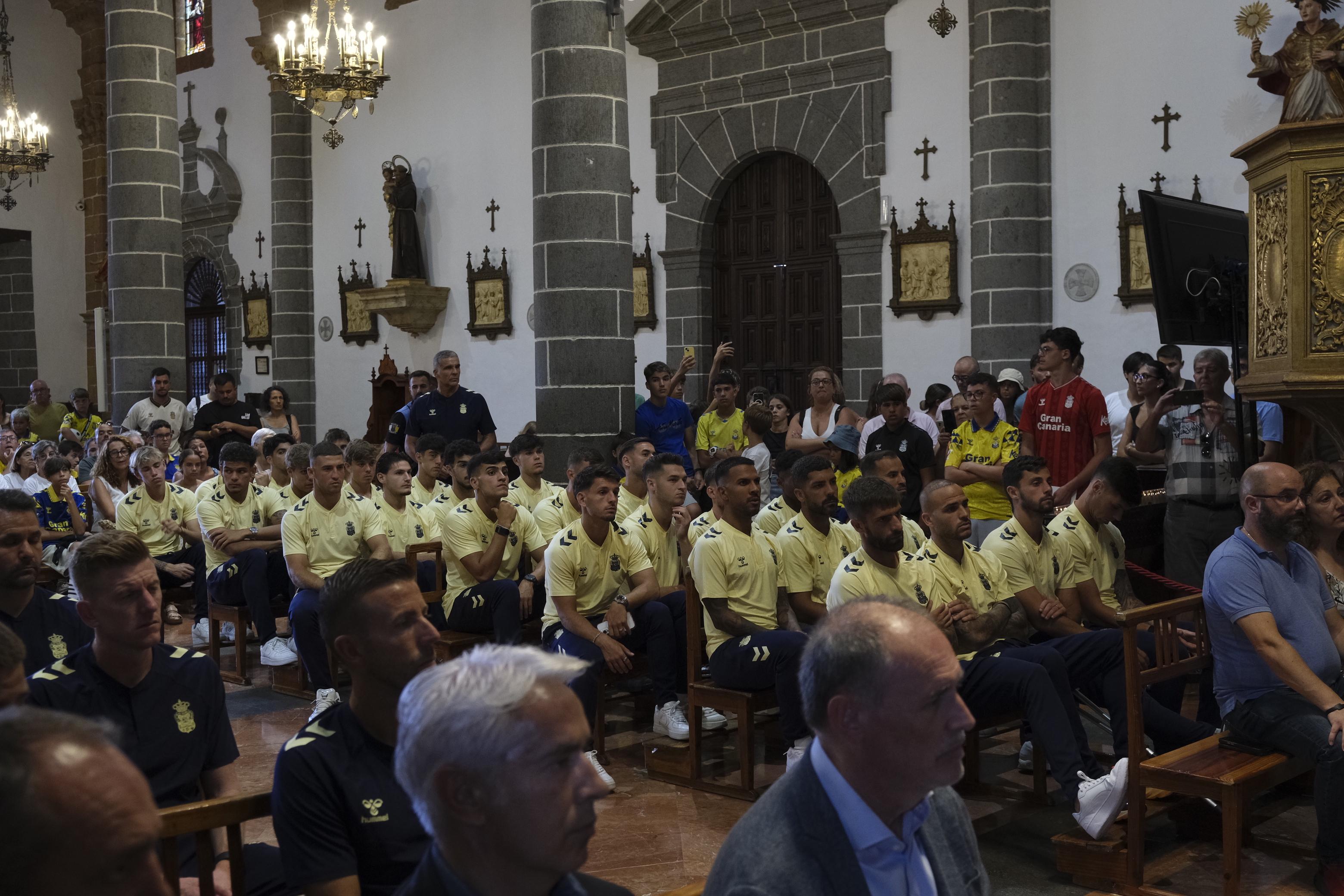 La UD visita Teror con ilusiones de Primera