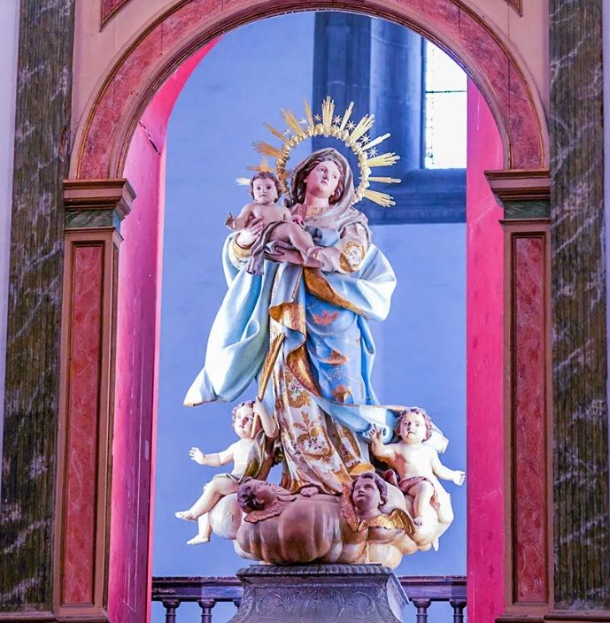Imagen de la Virgen de la Antigua de Luján Pérez.