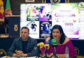 El alcalde Alejandro Jorge y Raquel Acosta, concejala de Cultura del Ayuntamiento del sur.