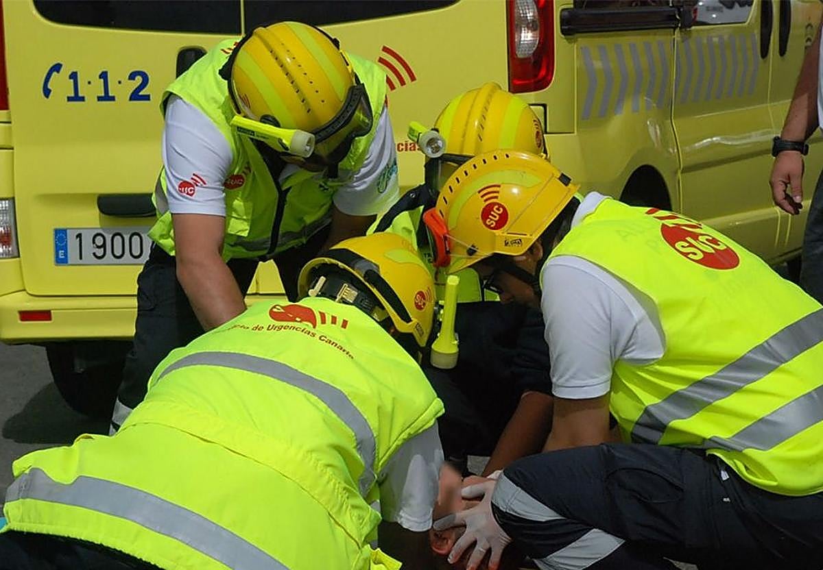 Imagen del personal del SUC durante una reanimación.