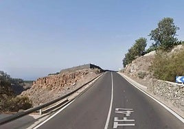 Imagen de la carretera TF-47 a su paso por Adeje.