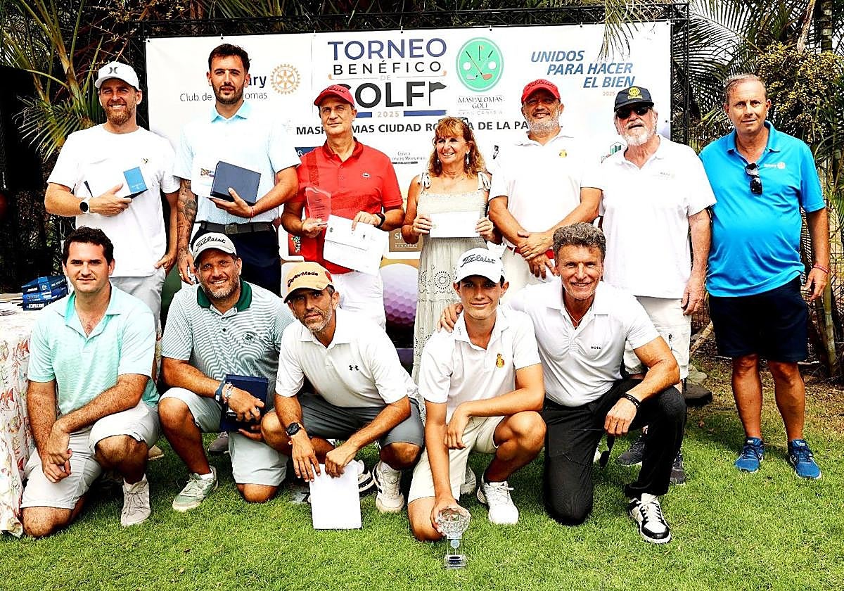 Foto con los premiados del torneo que se disputó en Maspalomas Golf.