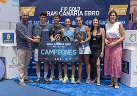 Foto de los ganadores tanto en categoría femenina como masculina.