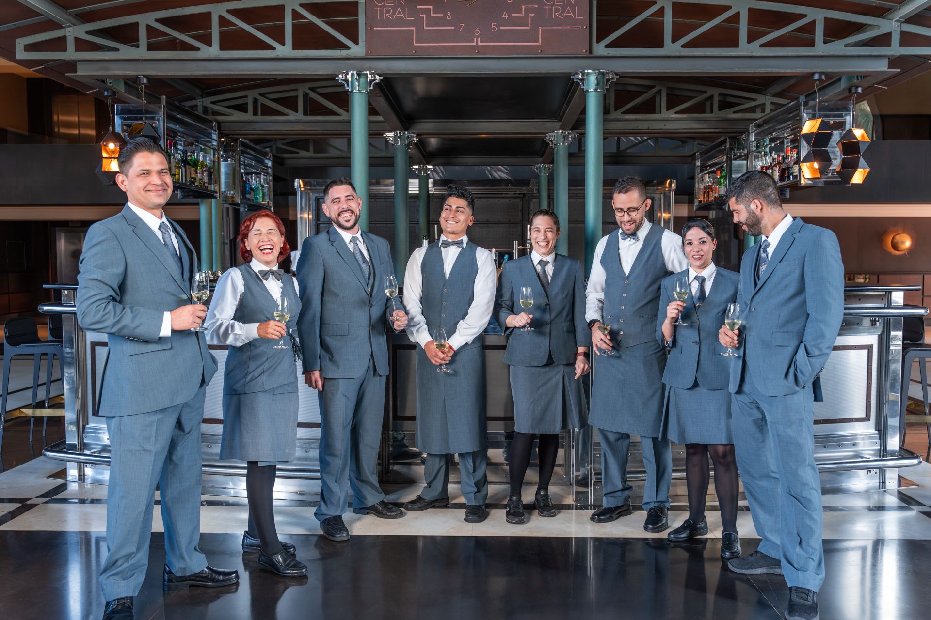 Imagen principal - Bar Central: La coctelería atemporal de los viajeros