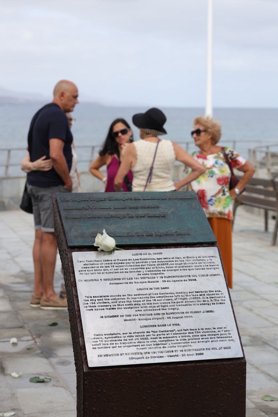 17 años de lágrimas por las víctimas del JK5022