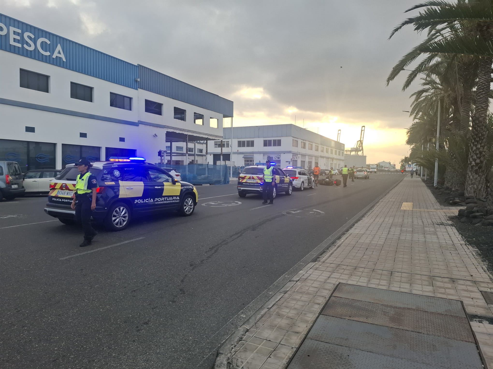 Imagen de la intervención de la Policía Portuaria en el accidente.
