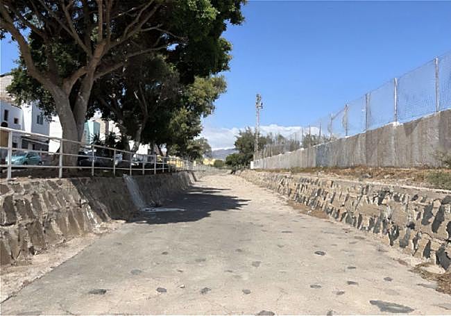 Tramo el barranco de El Polvo en el que se pondrá la estación de medición de nivel.