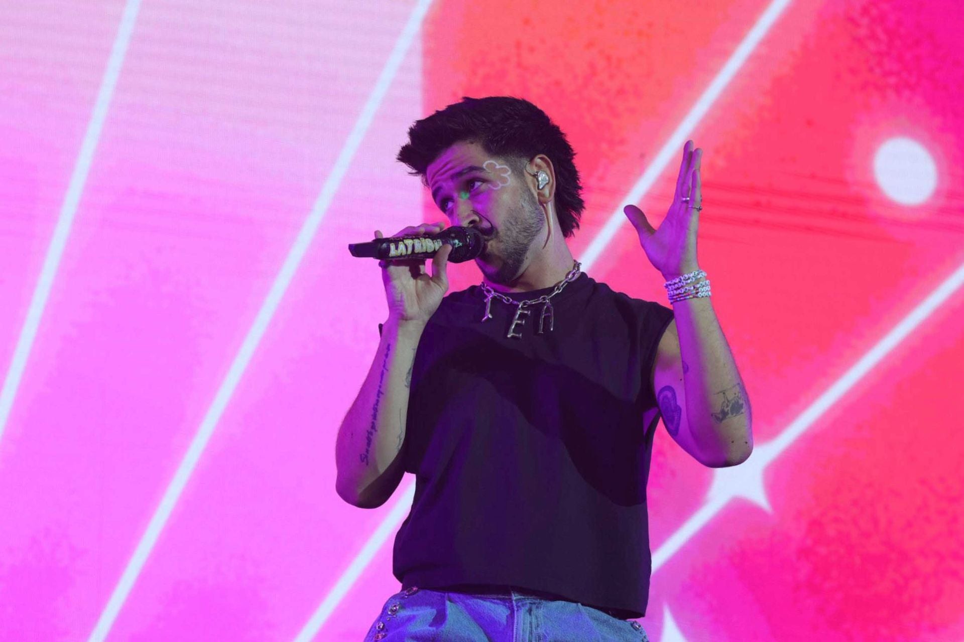 Camilo conquista a &#039;La Tribu&#039; en el Gran Canaria Arena