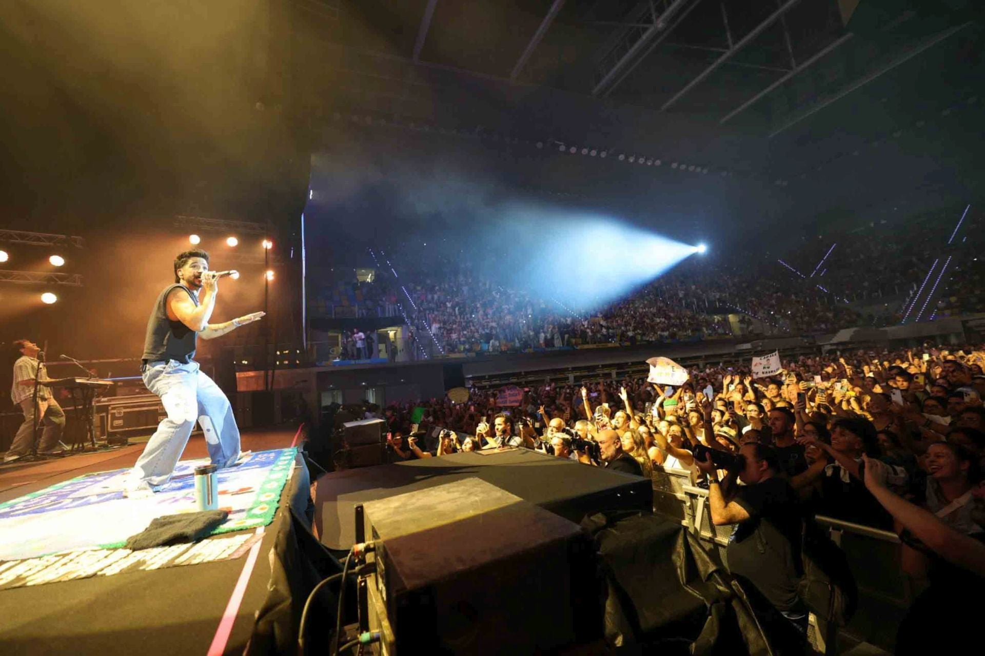 Camilo conquista a &#039;La Tribu&#039; en el Gran Canaria Arena