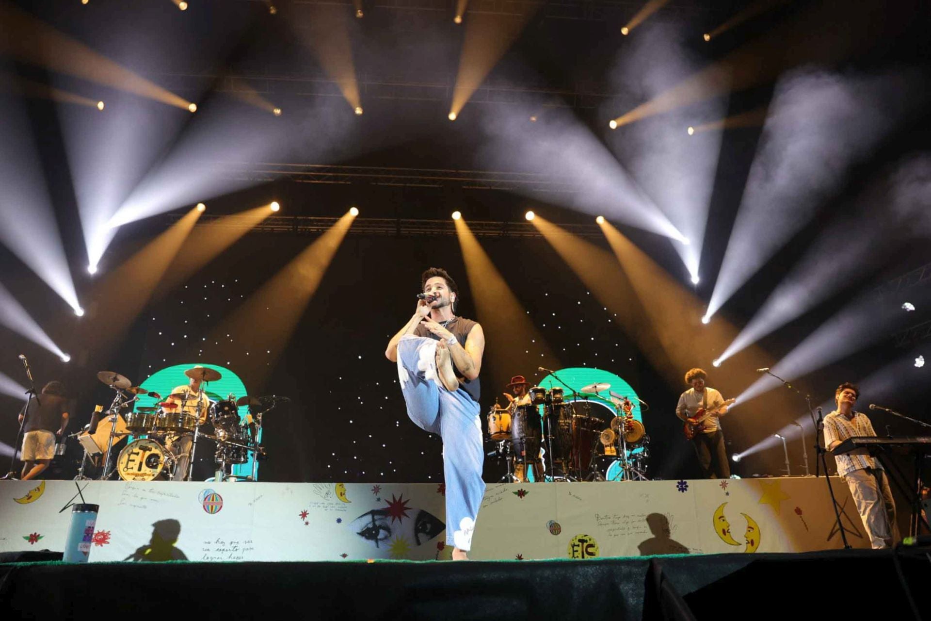 Camilo conquista a &#039;La Tribu&#039; en el Gran Canaria Arena