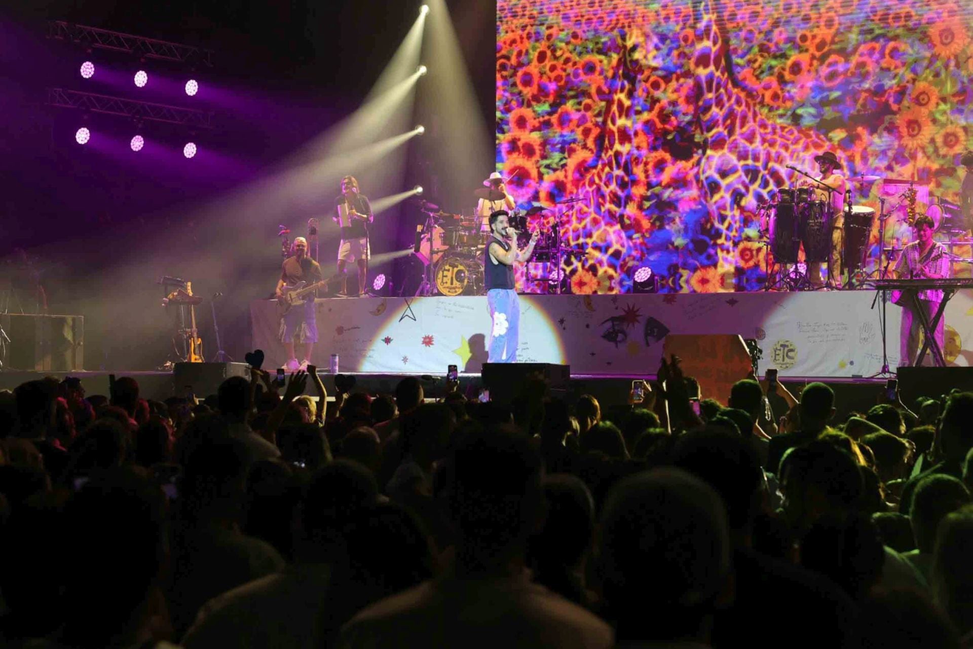 Camilo conquista a &#039;La Tribu&#039; en el Gran Canaria Arena