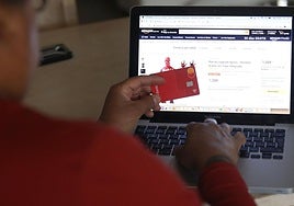 El comercio electrónico distribuye en el archipiélago cada día casi 170.000 paquetes y la tendencia va en aumento